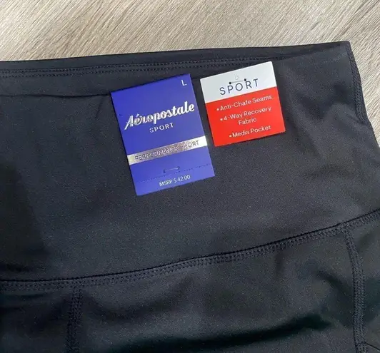 Aeropostale Aero Sport Performance Shorts with Pockets Size L