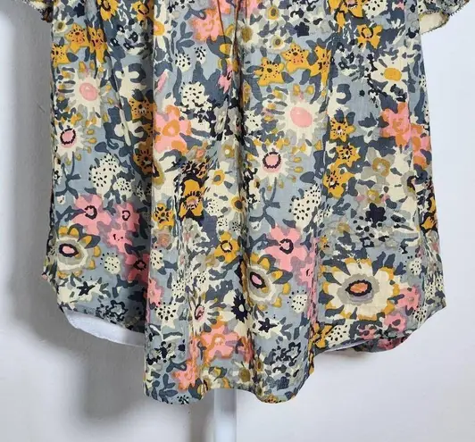 Bishop and Young Gray Floral Blouse with Ruffle Sleeves NWT Size Small Anthro Top