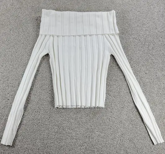 Emerson Lang Knit Off