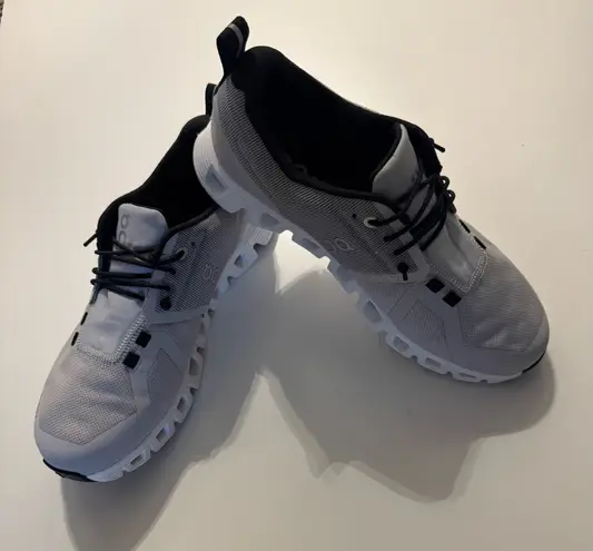 on cloud 5 Waterproof Running Shoes NWOT