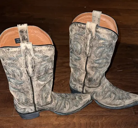 Dan Post snip toe distressed boots snip toe 9.5