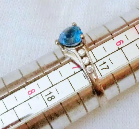 Womens 10K 10KT Solid White Gold Blue Topaz Heart Ring 2.2 Grams Size 6.75