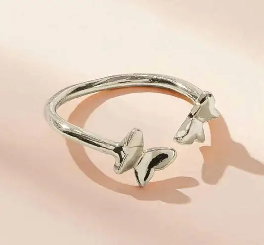 Boutique Silver Butterfly Ring