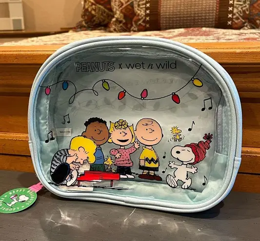 NWT Peanuts X Wet N Wild Makeup Cosmetic Bag