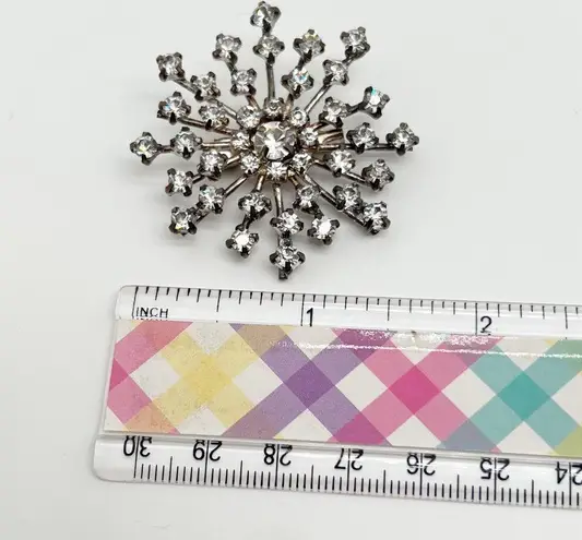 Vintage Silver Tone Rhinestone Winter Snowflake Brooch Pin