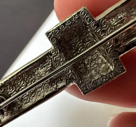 1928 Collection (brand) Silver Tone Rhinestone & Black Enamel Brooch Pin