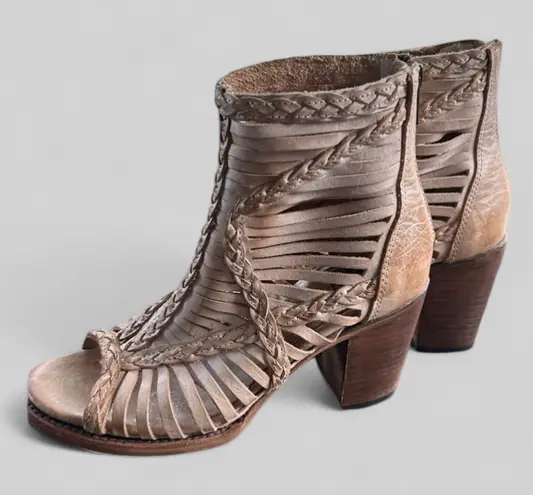 Freebird Bela open toe distressed leather heels taupe wastern chic zipper size 9 Tan