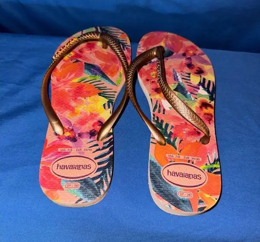 Havaianas  Size 7/8 Tropical Flip Flops