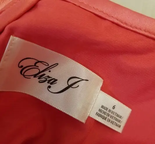 Eliza J {6} NWT Coral Lace Bell Sleeve Dress