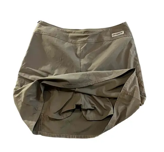 Patagonia  Women's Size 6 Green Nylon A-line Skort Zip Twill Short