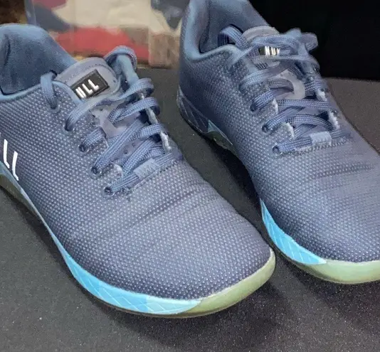 Nobull WO SIZE 11 MENS SIZE 9.5 UNISEX Blue Athletic Shoes.NAVY LIGHT BLUE EUC