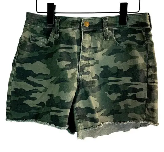 Universal Threads Green Camo High Rise Midi Cut Off Jean Shorts Size 4