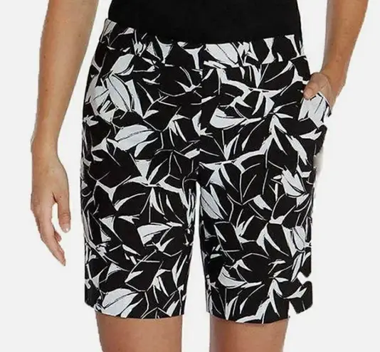 Mario Serrani Mario Serrani black and white Bermuda shorts, Size 6
