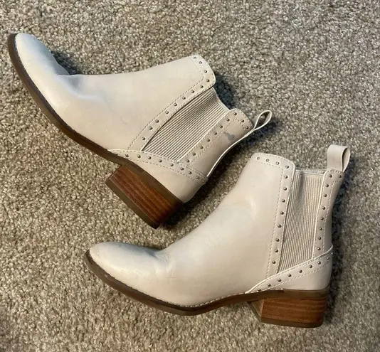 American Eagle  Outfitters White Pleather Ankle Booties