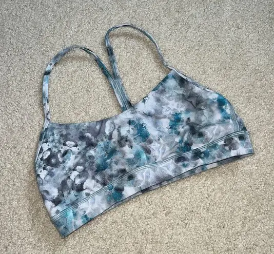 Lululemon  Flow Y Nulu Light Support Kaleidofloral Multi Bra Size 6