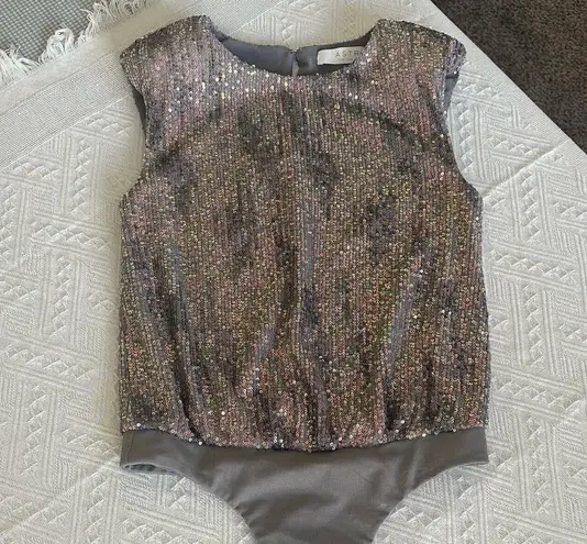 Women’s Astr The Label Hollywood Sequin Bodysuit Sz XS Extra Small Grey/Pink Gray