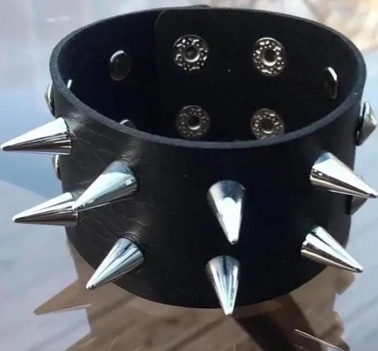 Exaggerated Spike Gothic Studded Bracelet Choker Faux Leather Punk Rivets Black