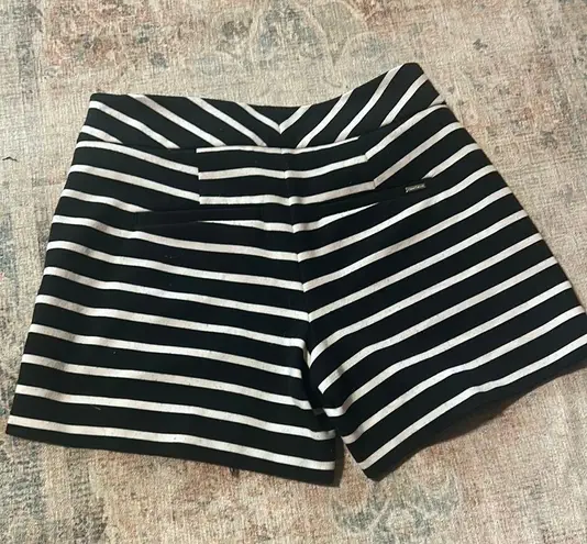 White House | Black Market WHBM black White Striped Shorts Sz Small