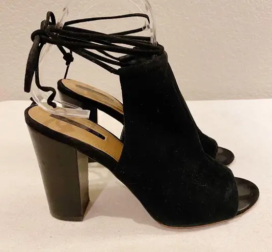 Tahari  Black Suede MEG Ankle Wrap PeepToe Heeled Bootie Size 7.