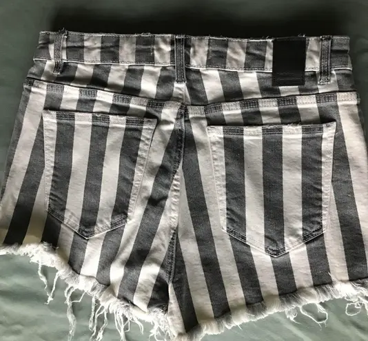 ZARA Stripe Patterned High-Waisted Shorts