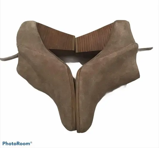 Dolce Vita Hena Suede Bootie Size 7