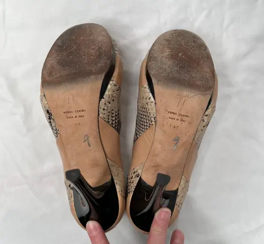 Giuseppe Zanotti snake print peep toe leather high heel pumps size 37