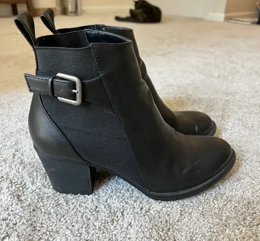 American Eagle AE High Heeled Chelsea Boot