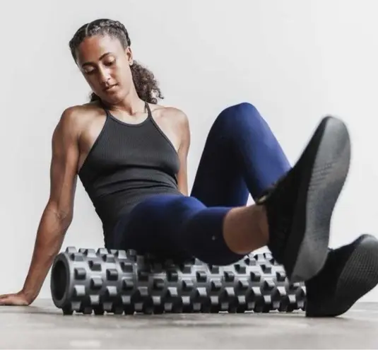 Nobull NWT Ribbed Halter Tank - XXL - Black