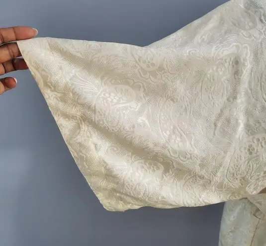 WARM 100% Silk Cream Floral Pattern Romper 2