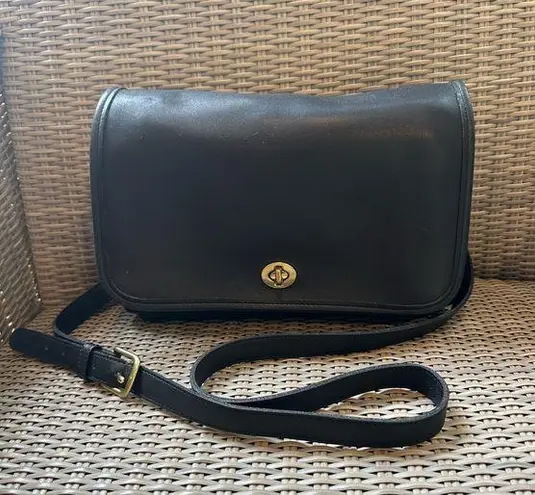 Coach Vintage  Navy (almost black) Ridgefield Flap