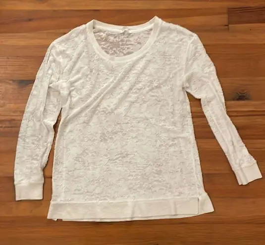 Club Monaco White Burnout Shirt Top Womens Medium Long Sleeves Knit