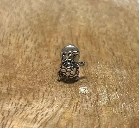 Sterling Silver Mini Turtle 925 Single Stud Earring