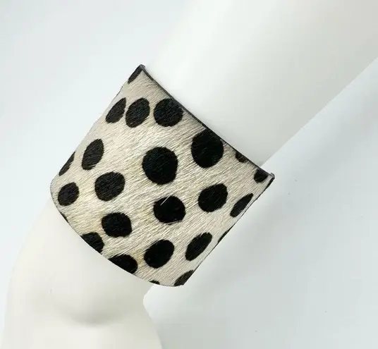 Animal Print Cheetah Faux Fur Cuff Bracelet NEW Gray