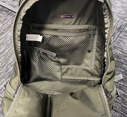 Lululemon  city adventurer backpack