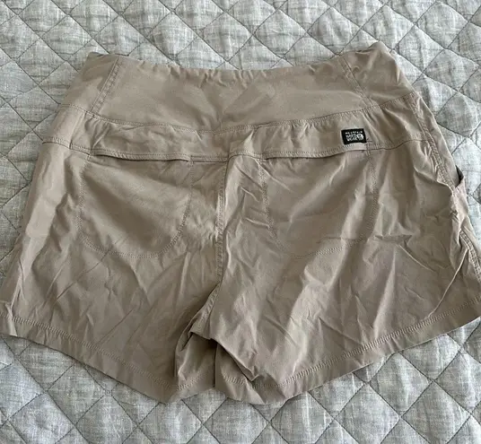 Mountain Hardwear Shorts