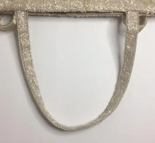 Beautiful Vintage beaded handbag purse red flower