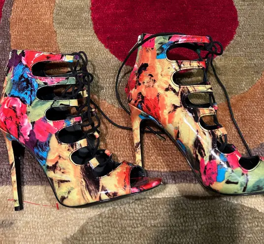 Steve Madden Cynthia Floral Multi Stilettos High Heel Peep Toe Sandals Zipper 8