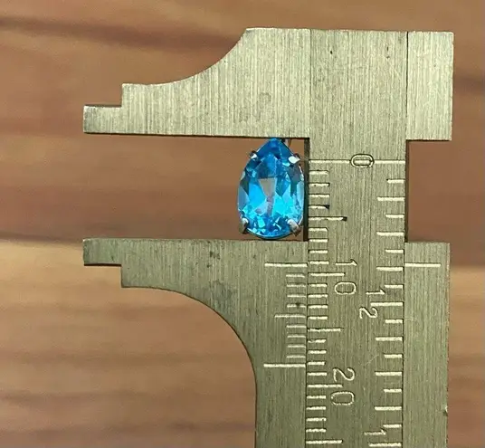 Sterling Silver Vintage Blue Topaz CZ Cubic Zirconia Teardrop Pendant 0.7g