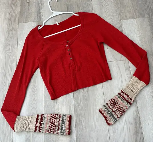 Free People  Henley Top ski lodge newbie cuff thermal crop womens Red (small)
