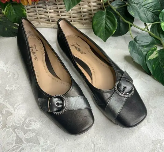 Trotters Olive Green Leather Casual Career Slip On Loafer Flats Toe 9N Size 9