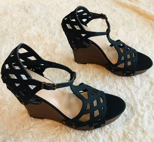 Dollhouse Keefe Black Lattice Wedge Ankle Strap Sandals Size 8