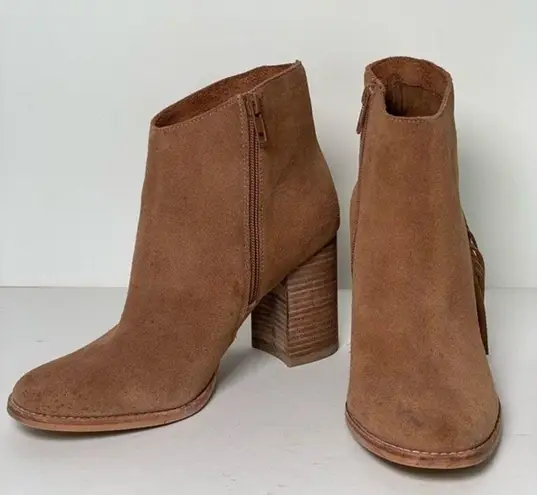 Arturo Chiang Reiden Fringed Suede Bootie Size US8