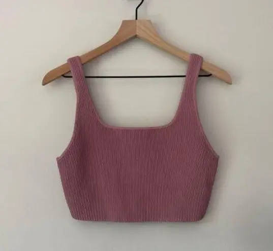 Babaton Aritzia Sleeveless Crop Top Ribbed Athletic Stretch Nylon Spandex Active