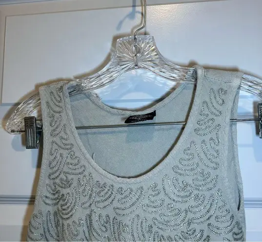 Cal Style Grey Embroidered Front Sleeveless Dress size M Size M
