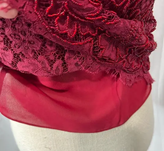 Ricki Freeman Teri Jon Nites beaded top Red Size 4