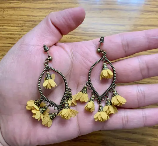 Boho Yellow Floral Oval Frame Dangle Earrings Brown