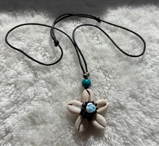Cowrie Shell Flower Necklace Beachy Cord Pendant Boho Summer Jewelry Tan