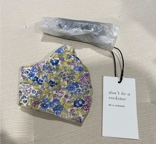 Dahlia Senreve Floral Print Cotton Face Mask in in Daze NEW