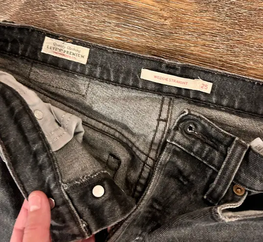 Levi's Wedgie Straight Jeans