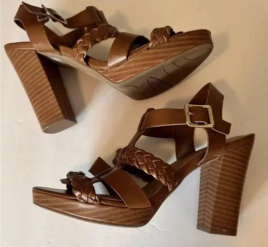 American Eagle NEW  Block Heel Shoes Brown Size 9 NWOT